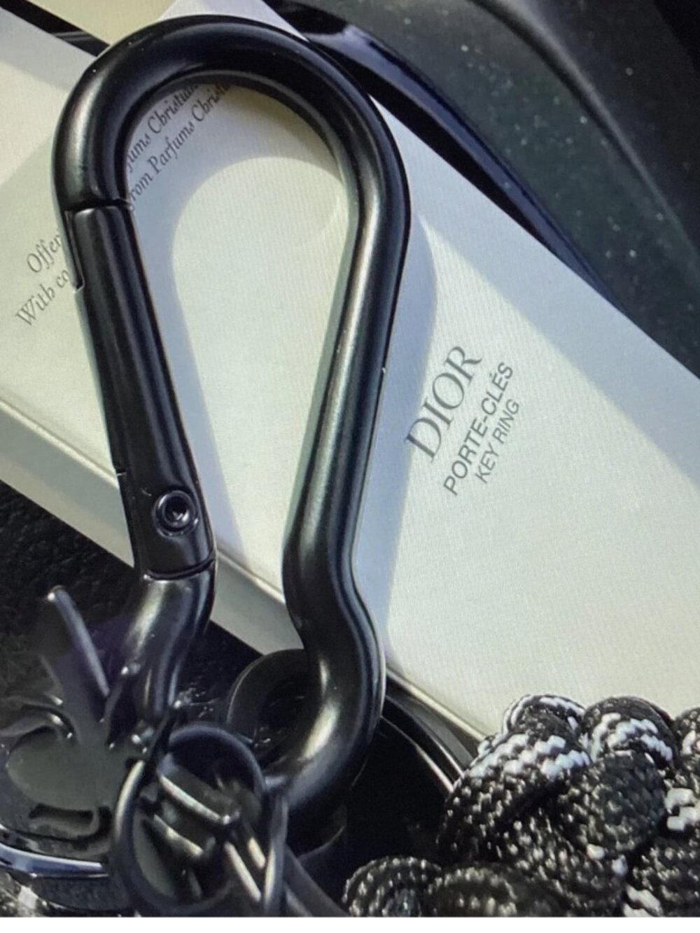DIOR KEY RING CHAIN with CD LOGO and Bee New in Box - Picture 3 of 6